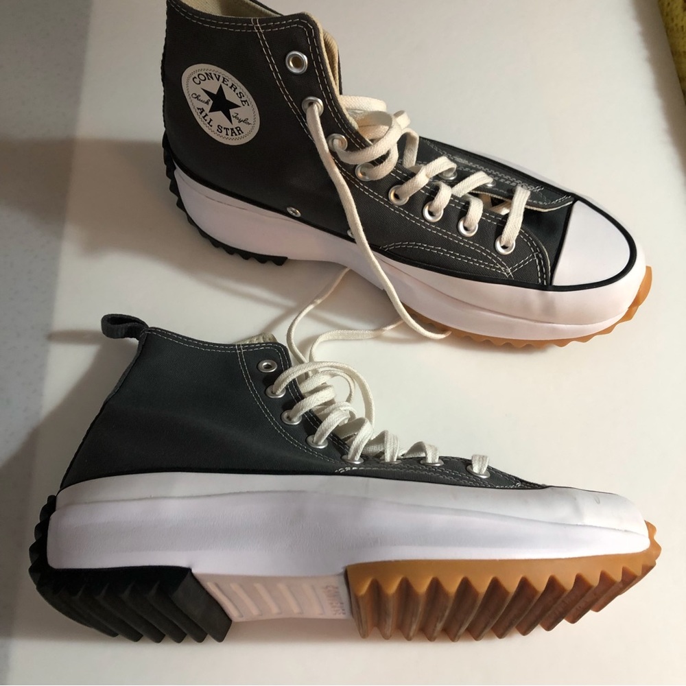 NEW Gray Run Star Hike Platform Converse Sneakers